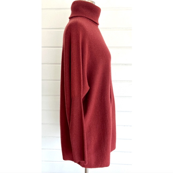 GARNET HILL Oversized Turtleneck Cashmere/Wool Blend Sweater in Goji Berry - S - Picture 5 of 12